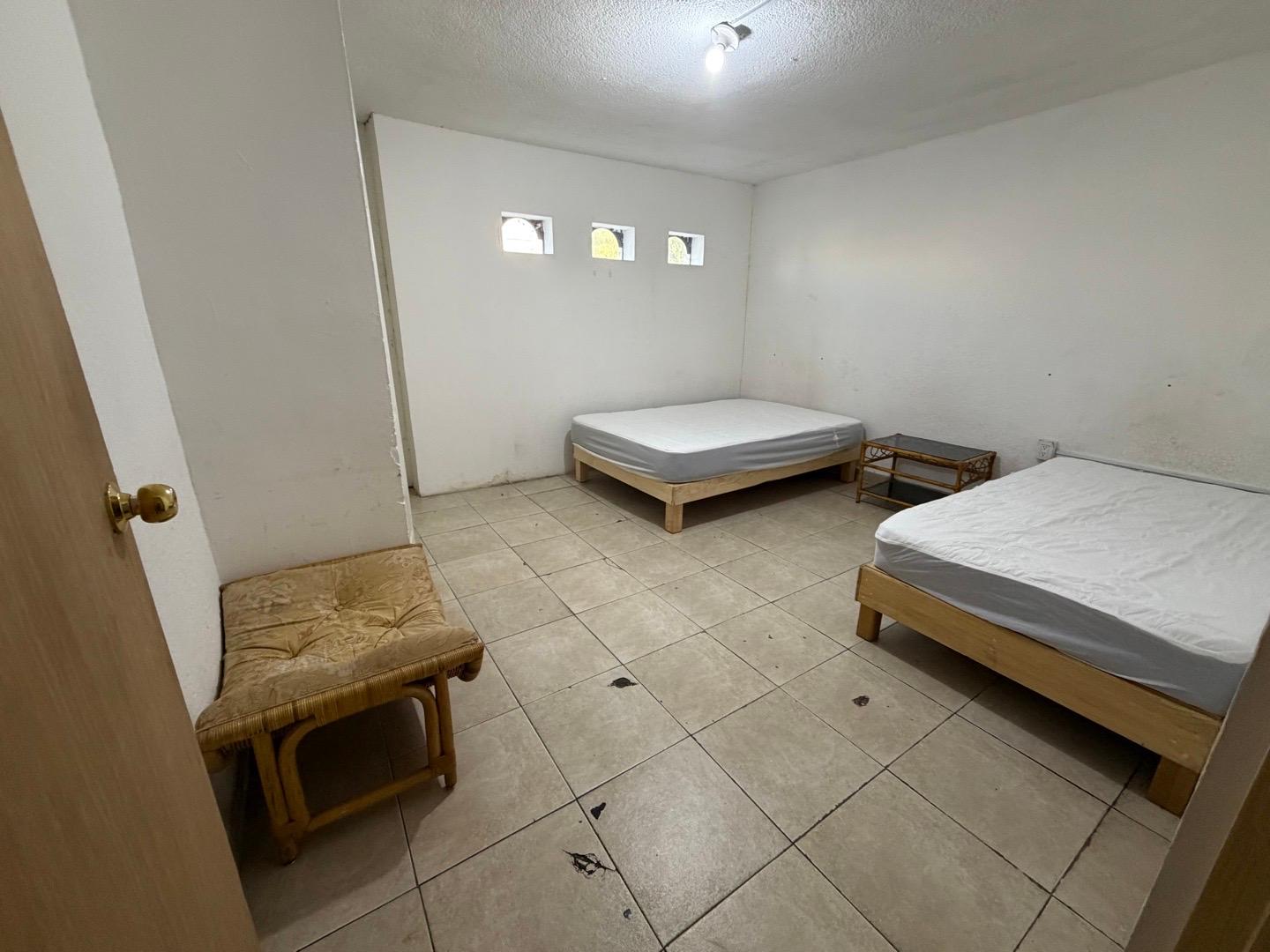 Se renta amplia habitación 