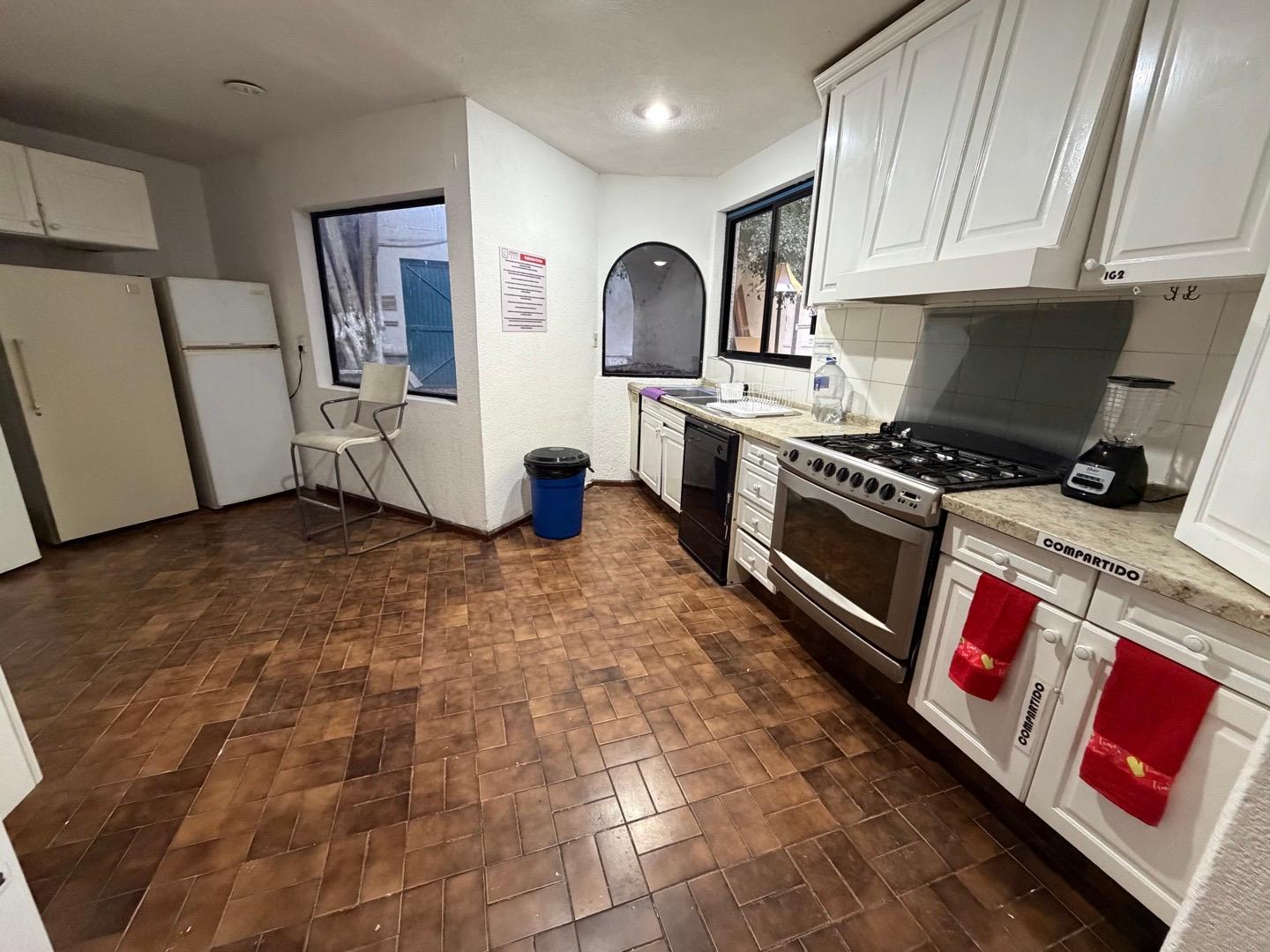hermosa habitación con baño prop